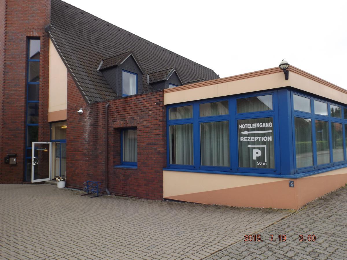 Hotel Schweriner Tor Pampow Exterior foto